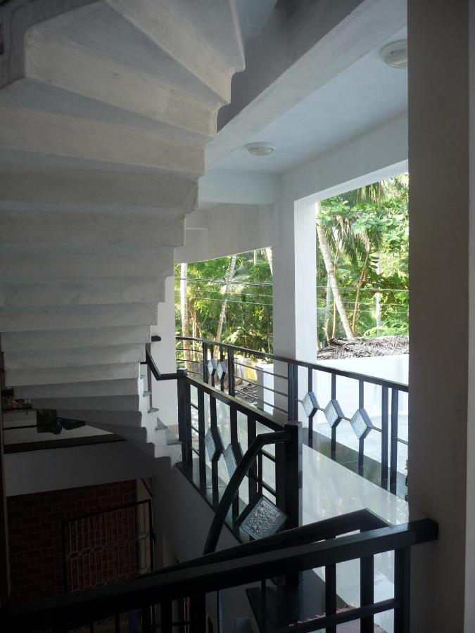 Hotel Peacock Kovalam Exterior foto