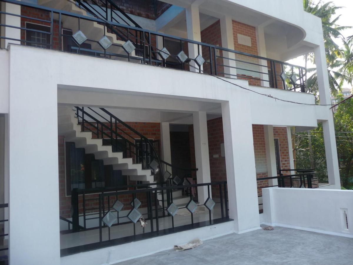 Hotel Peacock Kovalam Exterior foto
