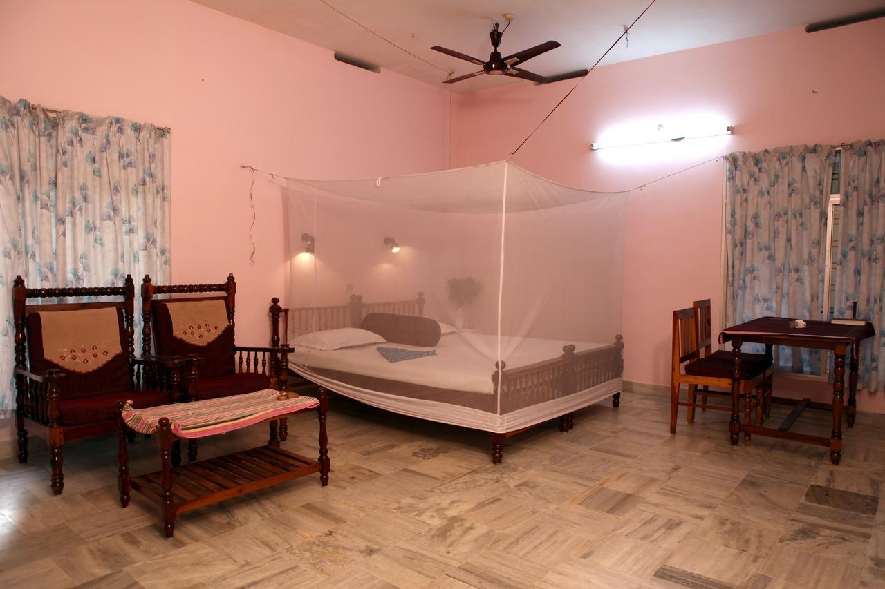 Hotel Peacock Kovalam Exterior foto